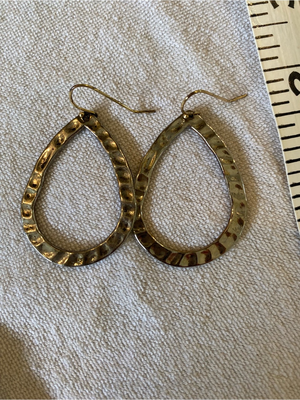 Source Unknown Gold Hammered Teardrop Dangle Earrings